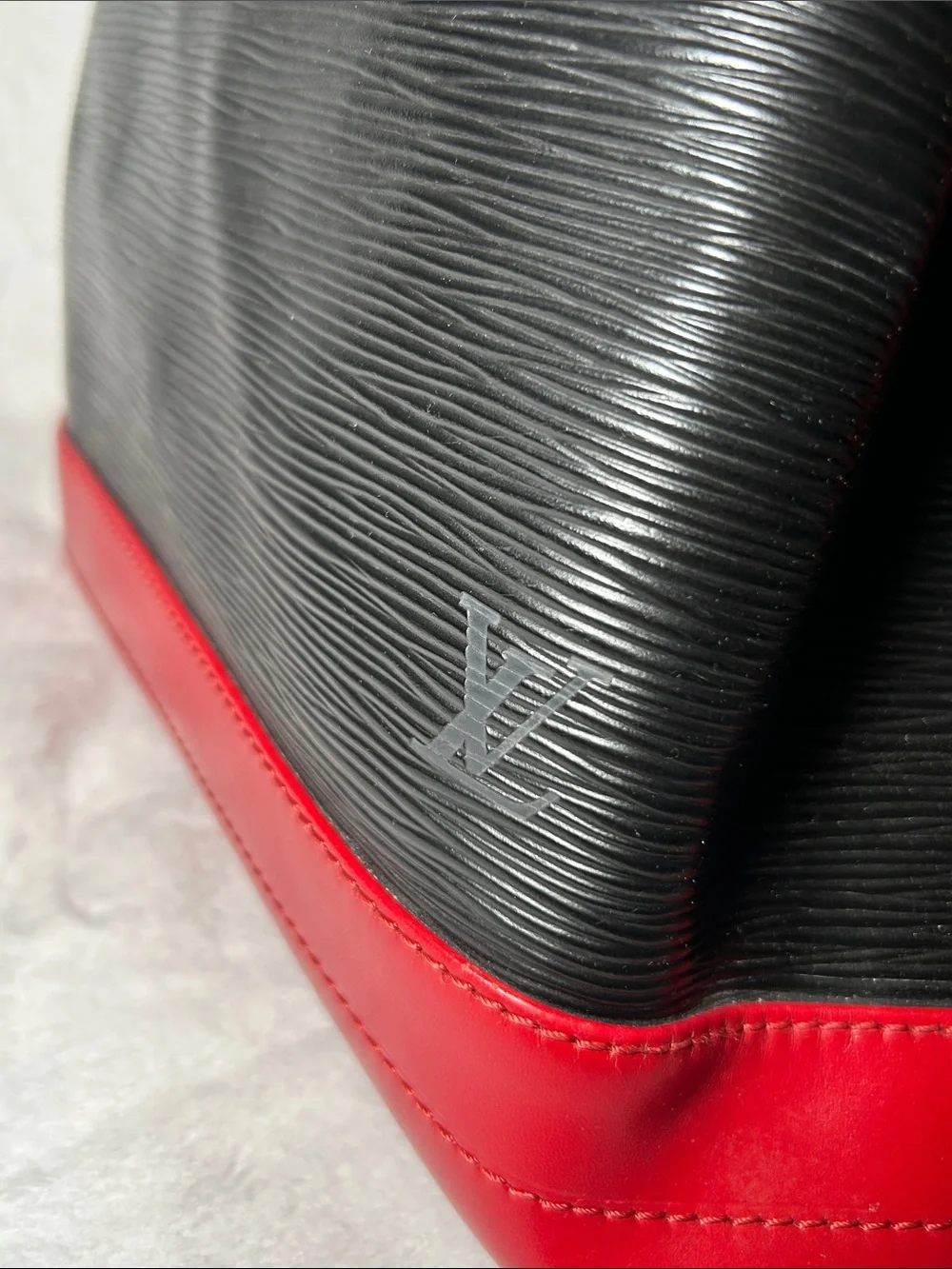 Louis Vuitton classic louis